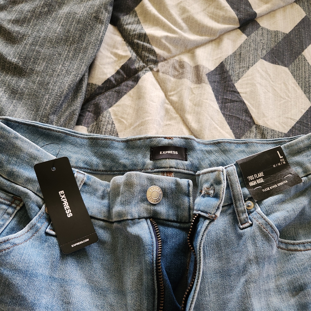 Express Jeans - Picture 4 of 7